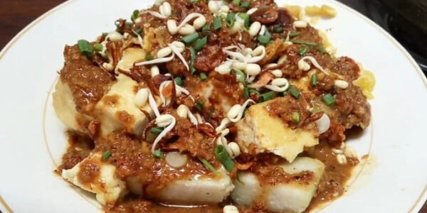 Kuliner Legendaris di Bojonegoro: 8 Camilan Malam yang Wajib Dicicipi, dari Lontong Tahu sampai Ledre Renyah