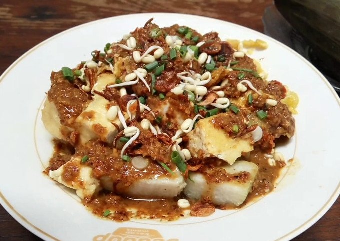 Kuliner Legendaris di Bojonegoro: 8 Camilan Malam yang Wajib Dicicipi, dari Lontong Tahu sampai Ledre Renyah