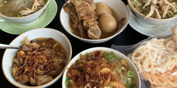 Rasanya Asli Banget! 9 Resto Murah-Murah yang Sedang Nge-Hits dan Sering Dicari di Semarang