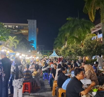Wisata Kuliner Taman Bekapai: Legaikan Rasa dan Kantong