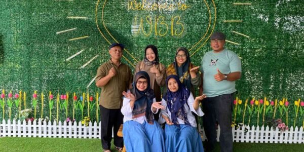 Warung Bambu Barokah: Wisata Kuliner & Rekreasi Keluarga di Gandusari, Blitar