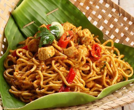 Resep Mi Gomak Batak Autentik: Lezatnya Rasa Danau Toba di Piringmu!